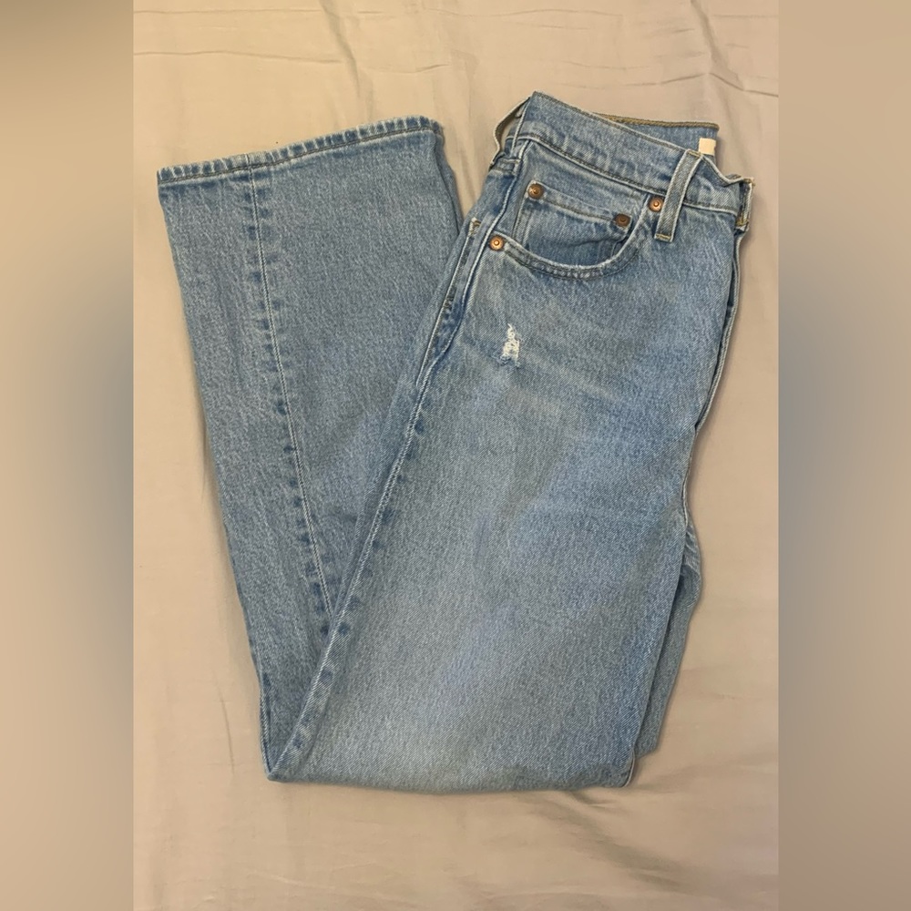 Levi’s Ribcage Straight - Picture 3 of 5